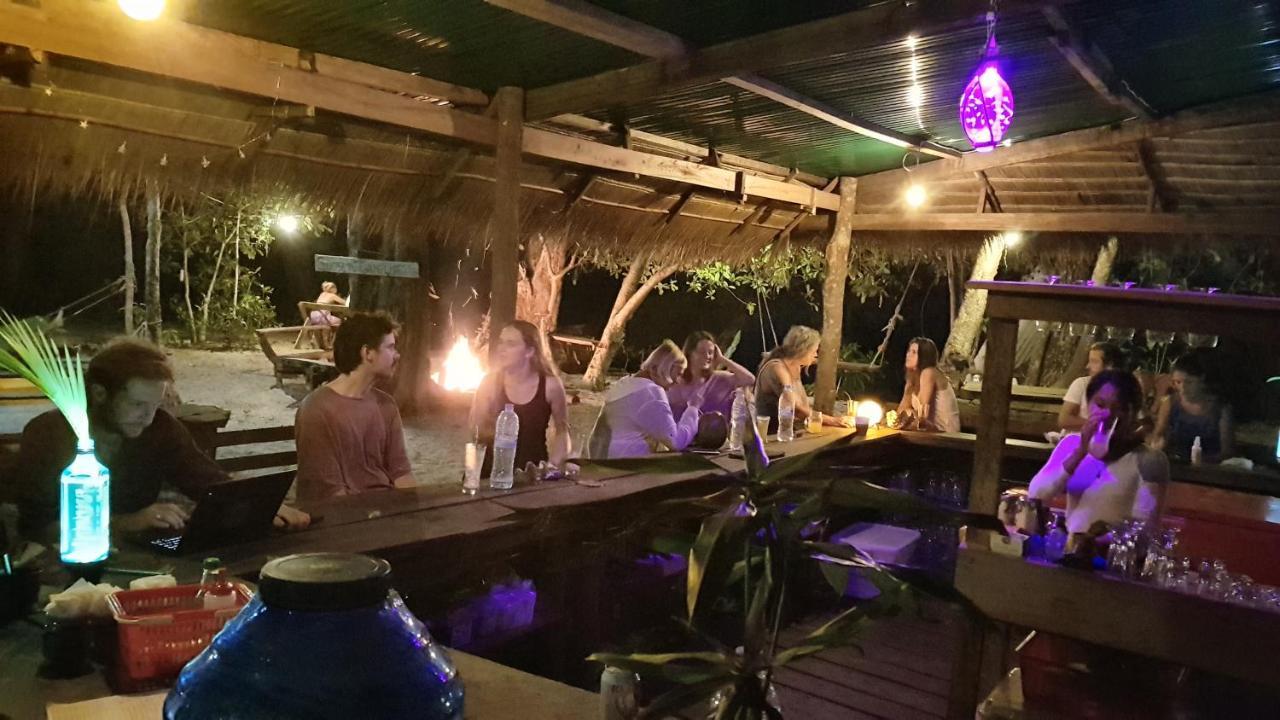 Crusoe Koh Takiev Island Hotel Koh Ta Kiev Exterior photo