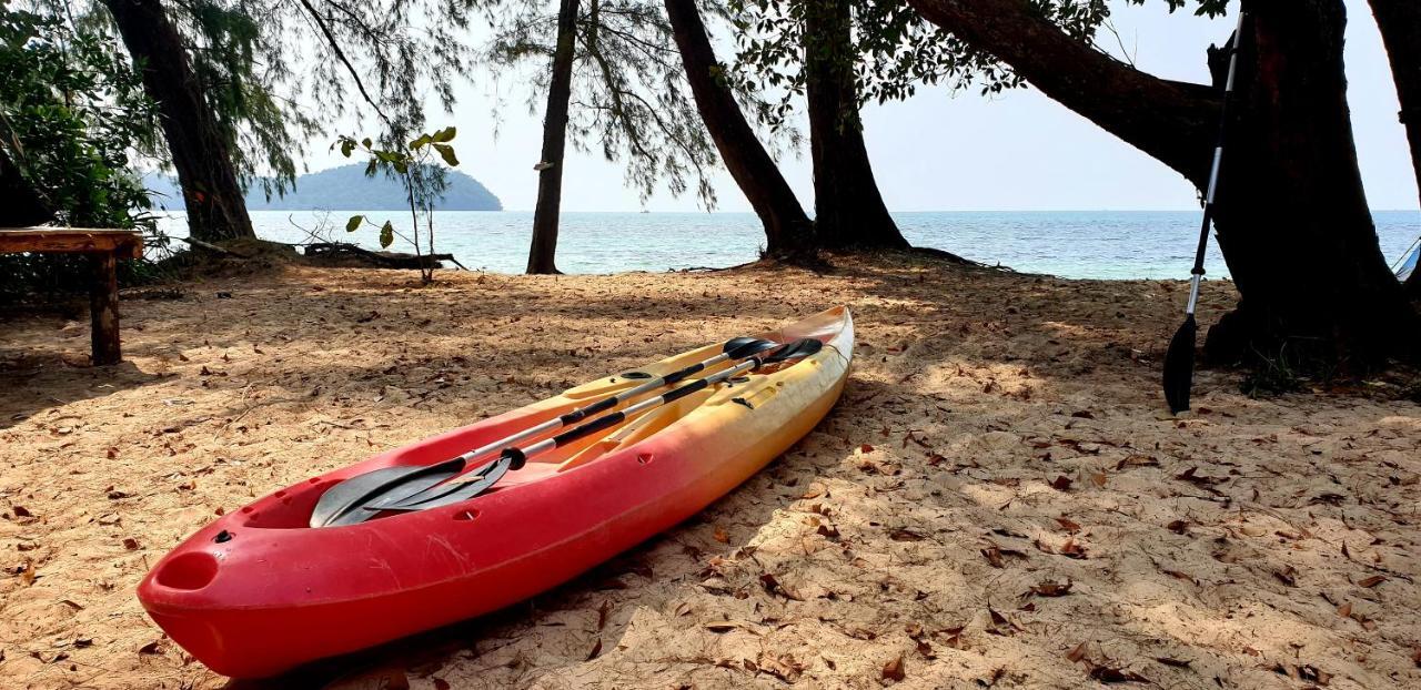 Crusoe Koh Takiev Island Hotel Koh Ta Kiev Exterior photo